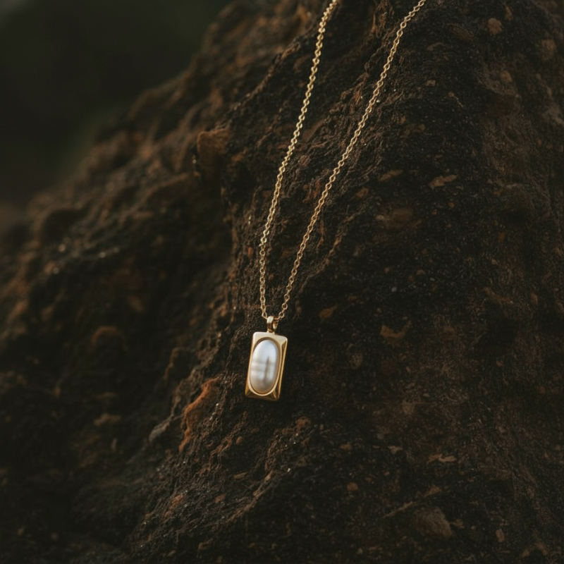 Iris Necklace