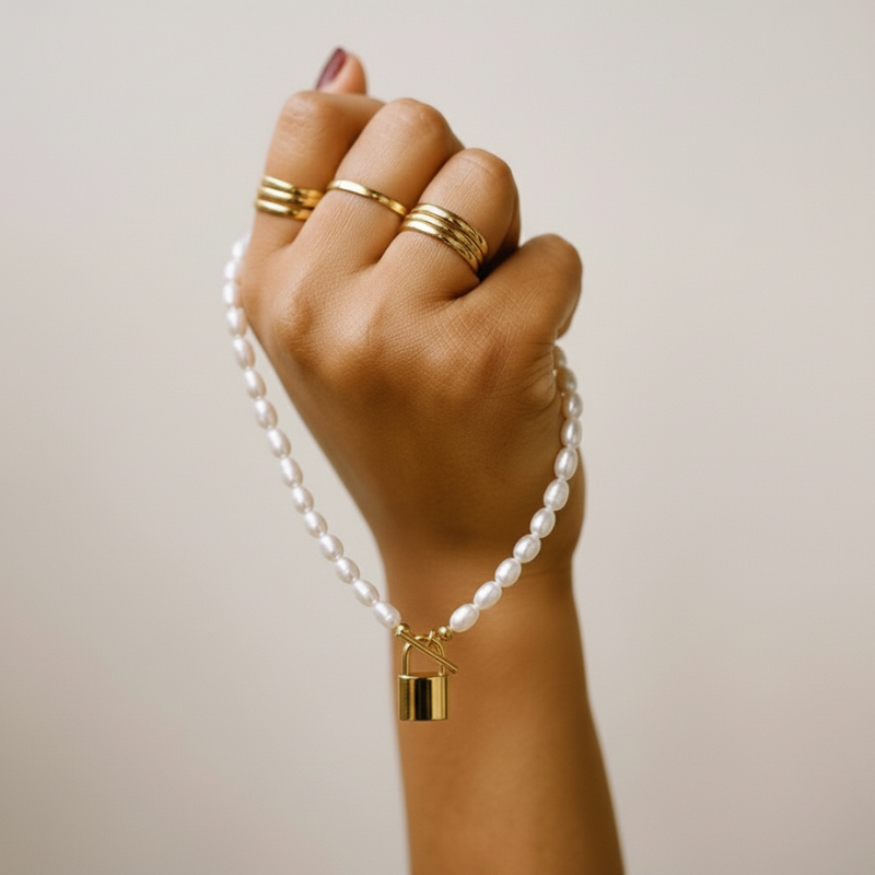 Pearl Lock Choker