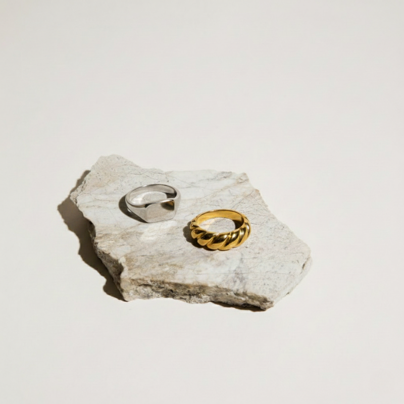 Minimal Signet Ring