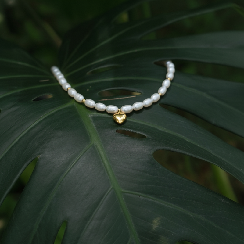 Heart Pearl Choker