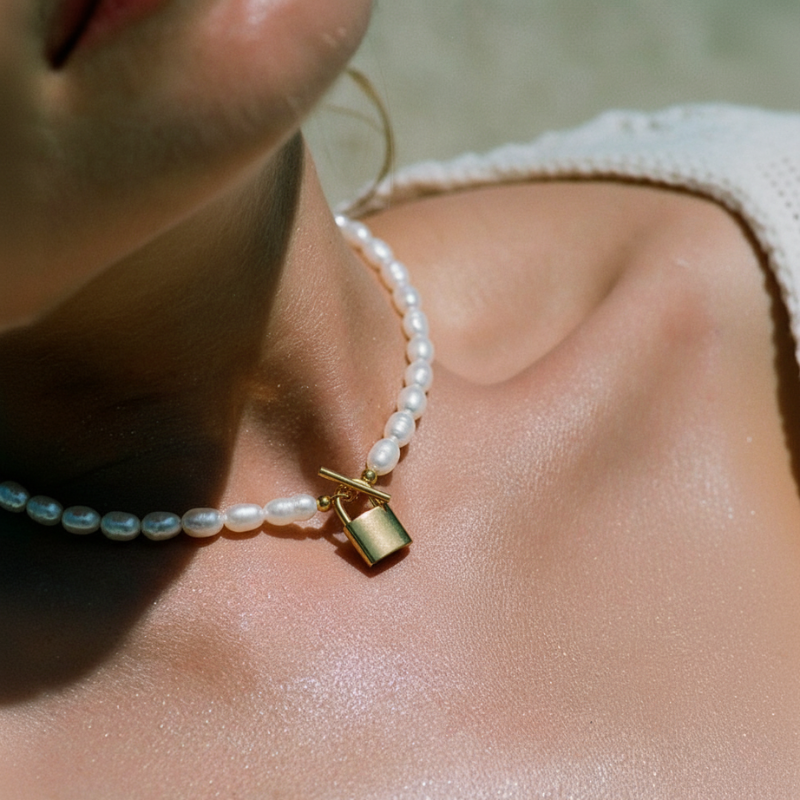 Pearl Lock Choker