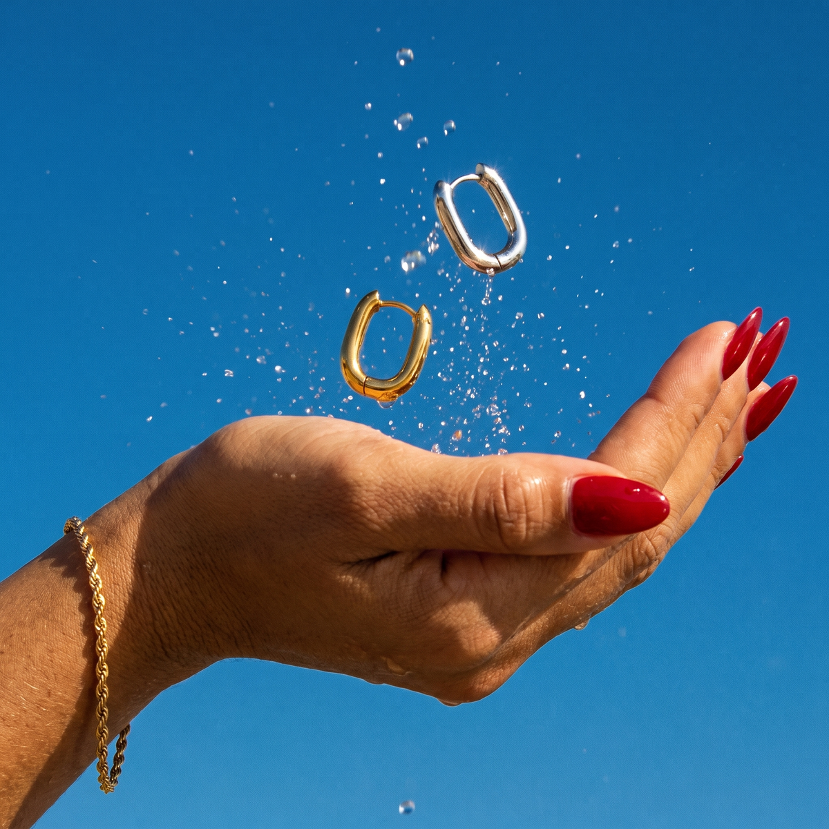 Oval Hoops